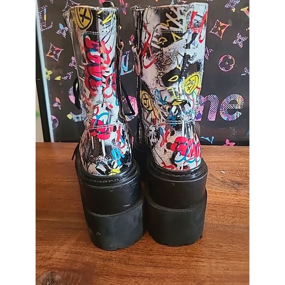 D’amelio Womens 7.5 Black Platform Graffiti Booties Punk - Picture 3 of 11